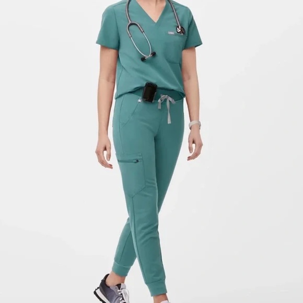 Figs Women's Jogger Scrub Pants in Teal